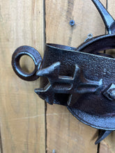 Load image into Gallery viewer, Pulley Fish Wall Hanging
